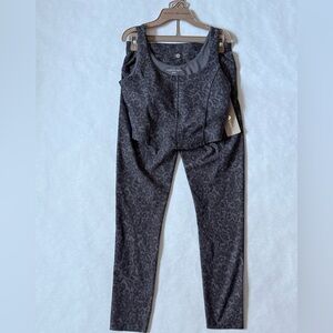 New Harmony+Balance Gray Leopard Workout Set Medium